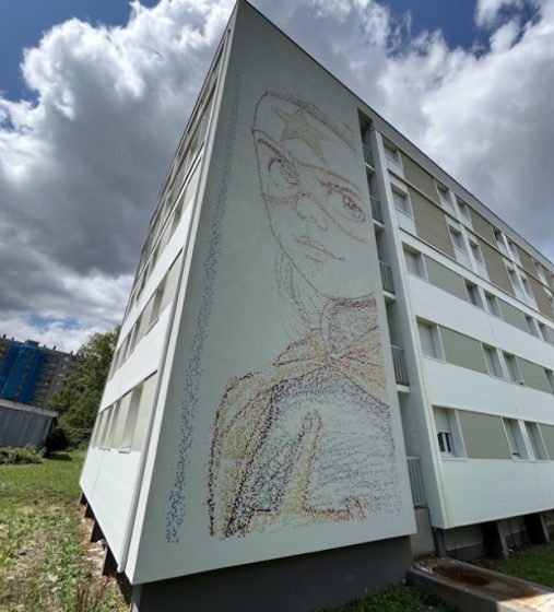 Fresque murale par un robot autonome